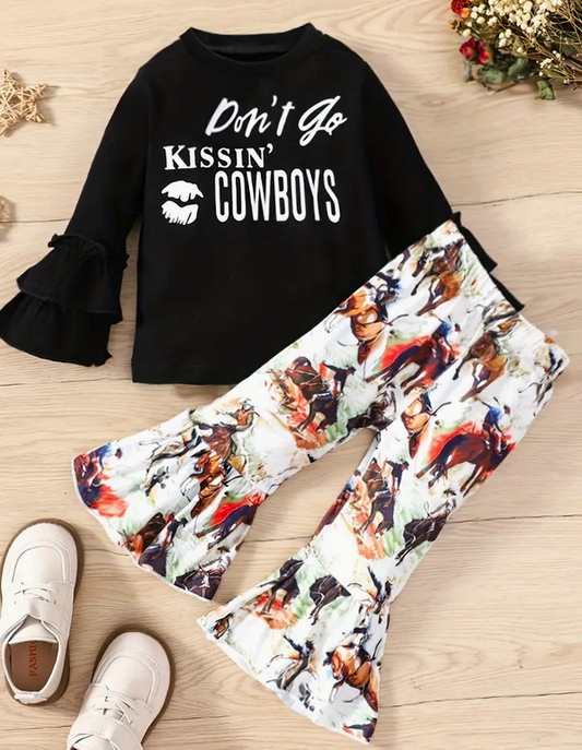 Don't Go Kissin Cowboys Outfit