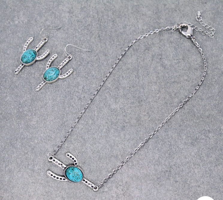 15″ Long, Small Cable Chain Necklace, Cactus Natural Stone Pendant & Earrings