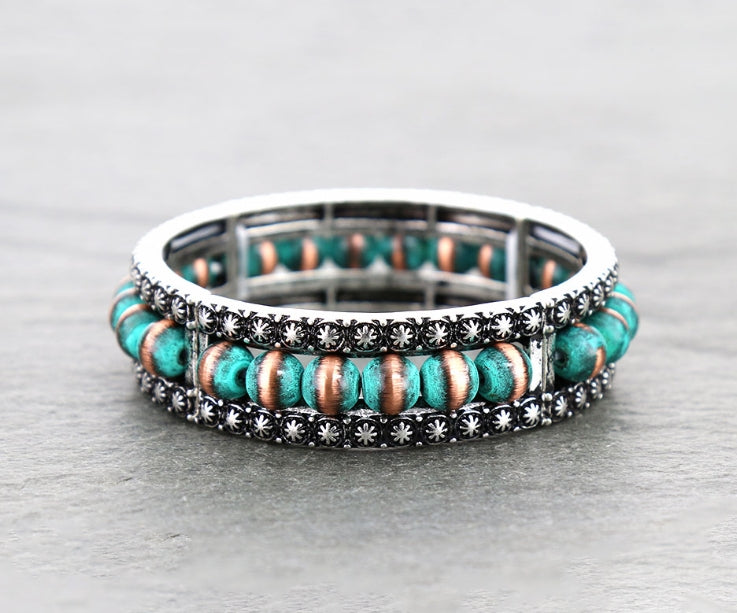 Navajo Style Pearl with Concho Stretch Bracelet