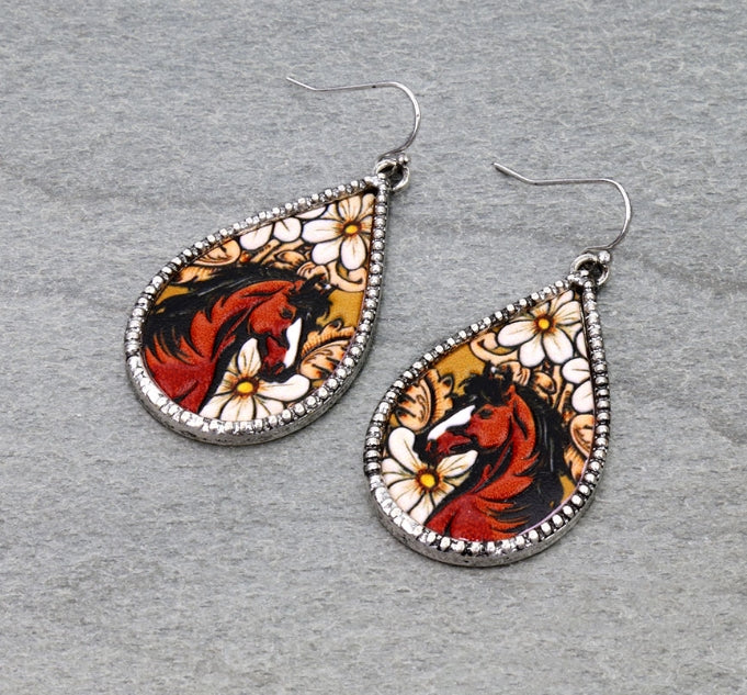 Western Teardrop Tooled Leather Dangle Earrings – Horse