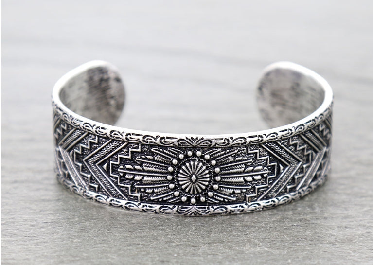 Western Aztec Pattern Concho Cuff Bracelet