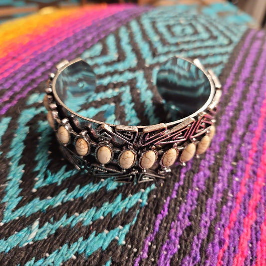Western Style Stone Cuff Bracelet