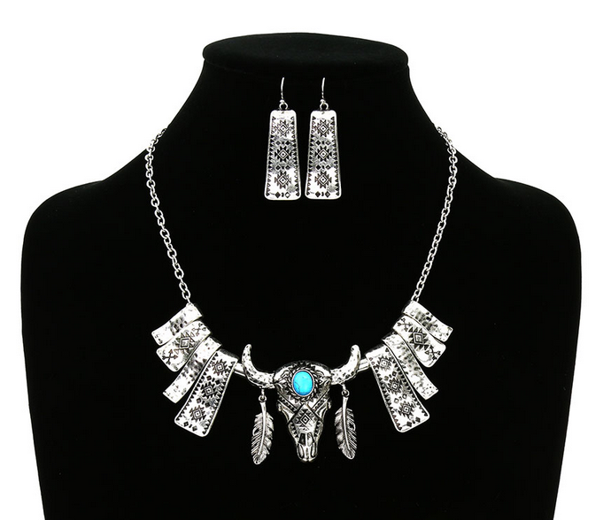 Western Steer Skull Statement Necklace Set