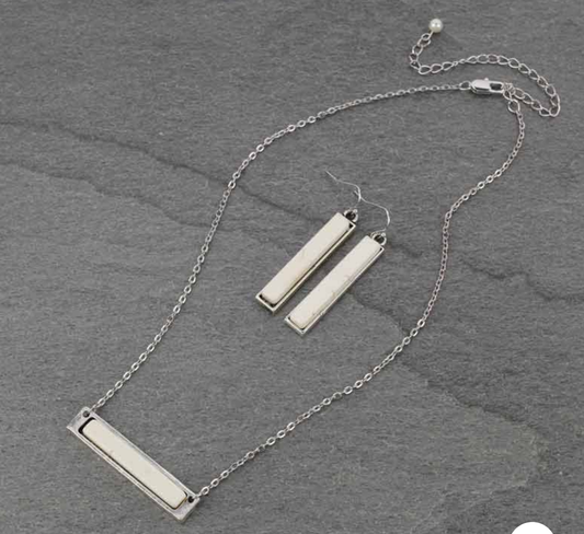 Natural White Stone Bar Necklace