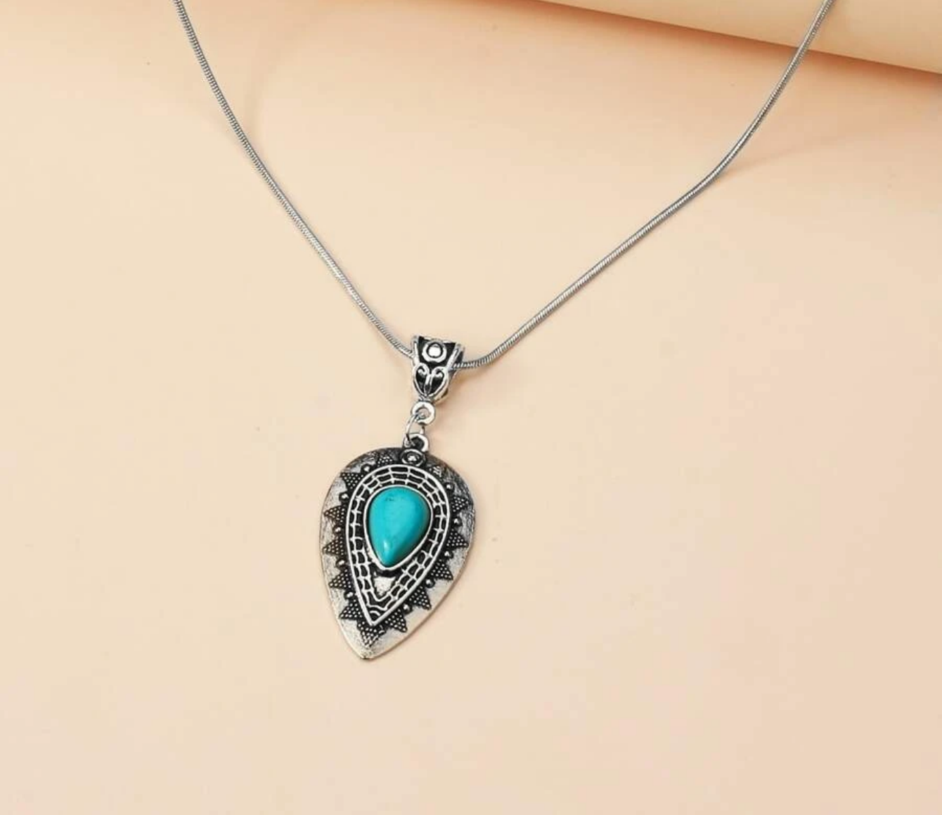 Water Drop Turquoise Inlaid Pendant Necklace