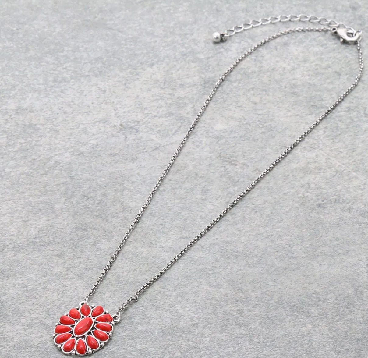 Western Concho Pendant Chain Necklace